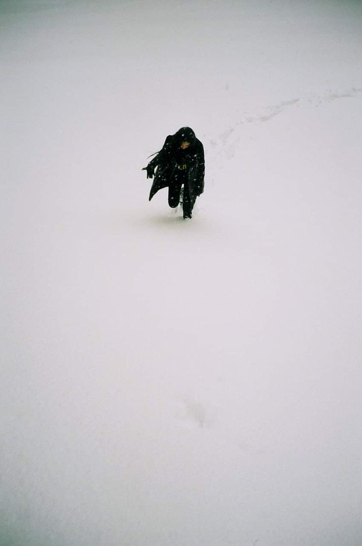 This is the sound of walking on snow<audio controls src='/audio/Walking on snow copy.mp3'></audio>